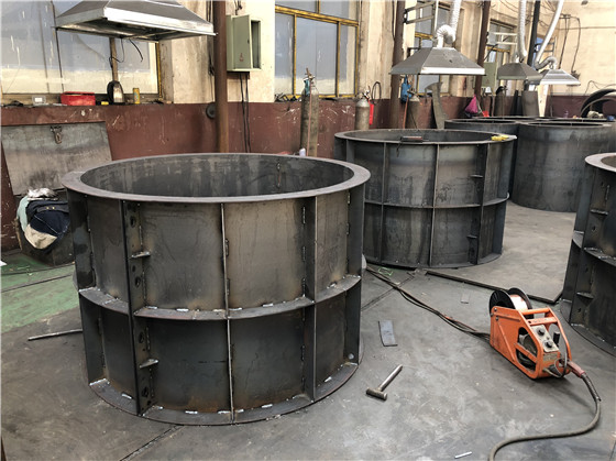 預(yù)制檢查井鋼模具